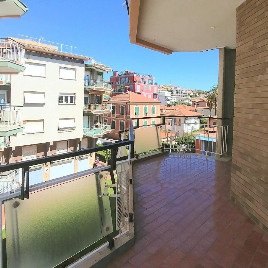 Casa Margherita, Centrale A Due Passi Dal Mare Bordighera Εξωτερικό φωτογραφία