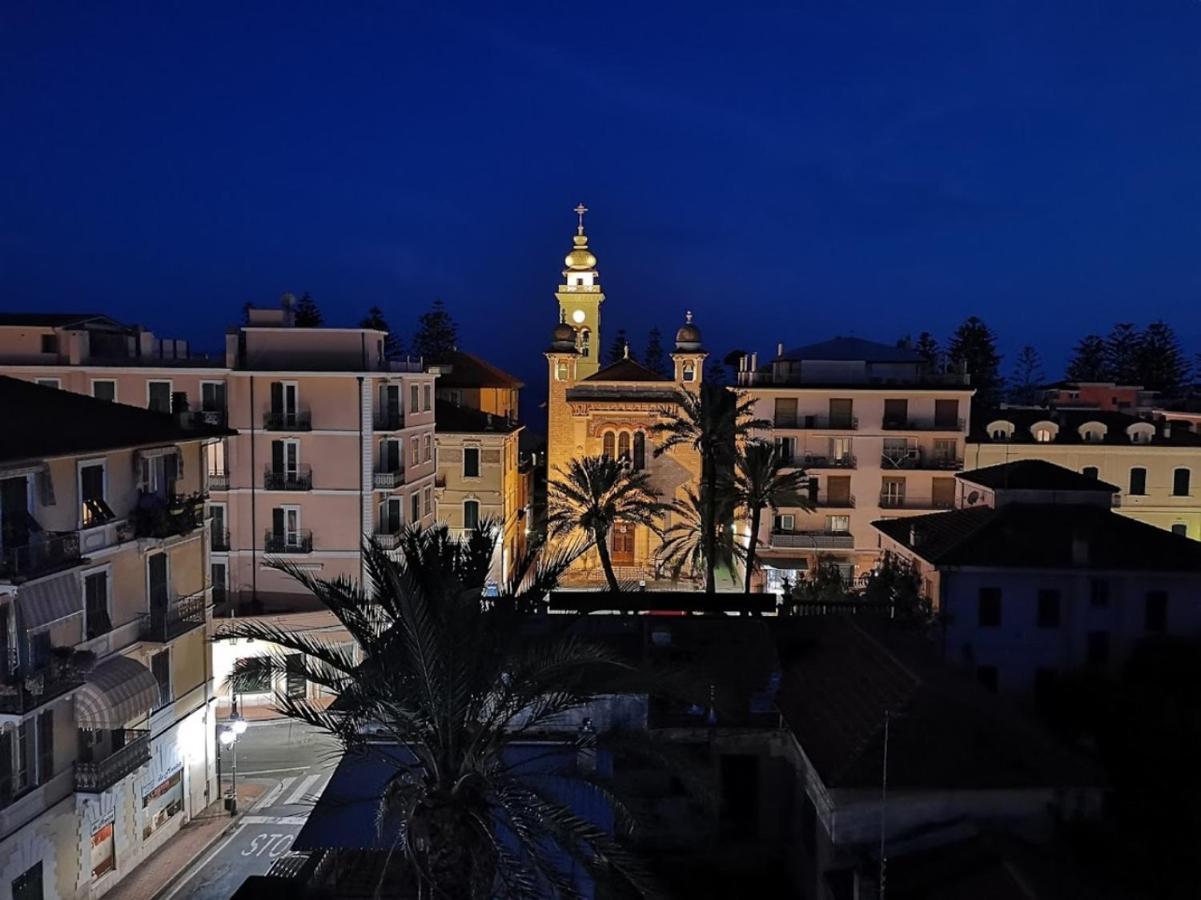 Casa Margherita, Centrale A Due Passi Dal Mare Bordighera Εξωτερικό φωτογραφία